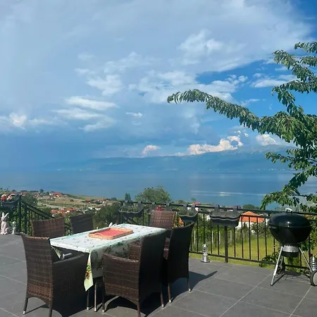 4 Stinet Villa