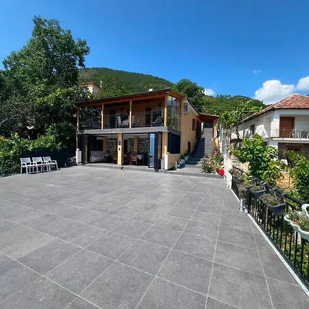 4 Stinet * Pogradec